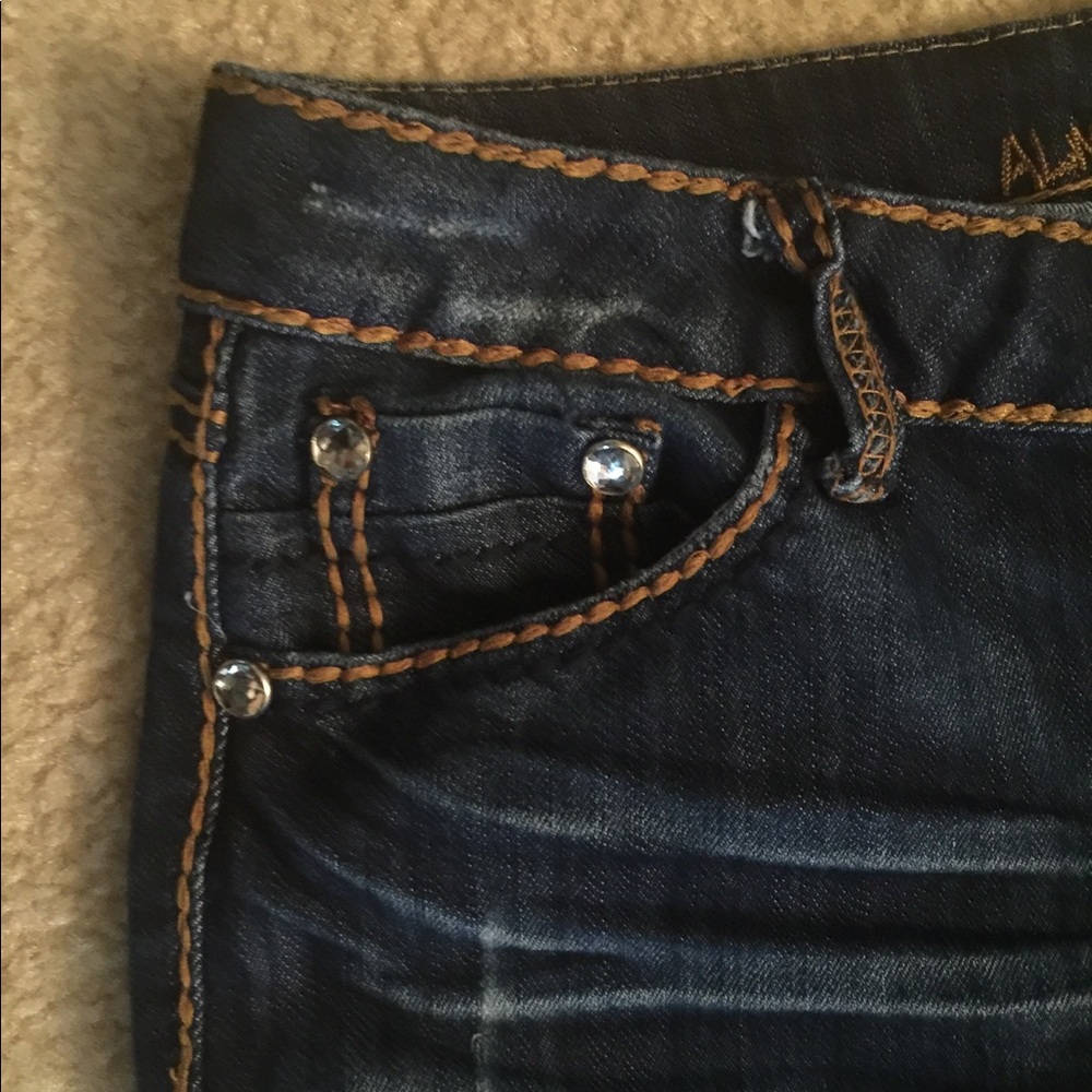 Almost Famous Jeans - Picture 2 of 5